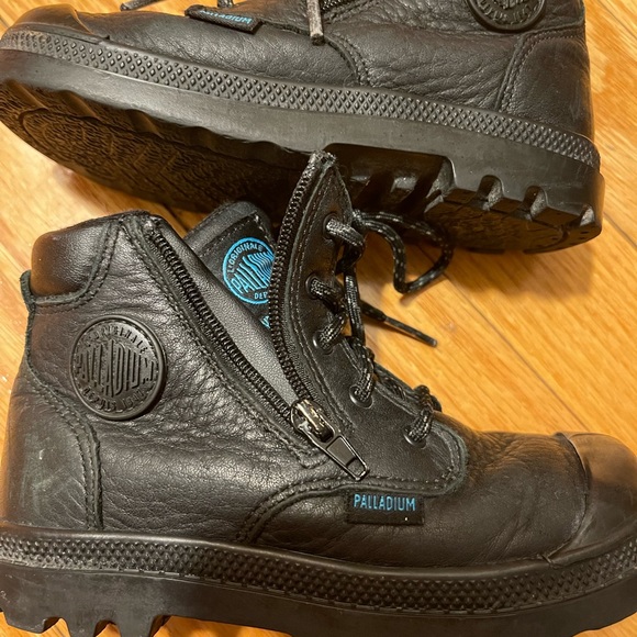 Palladium kids size 9 US,very good condition - Picture 2 of 7